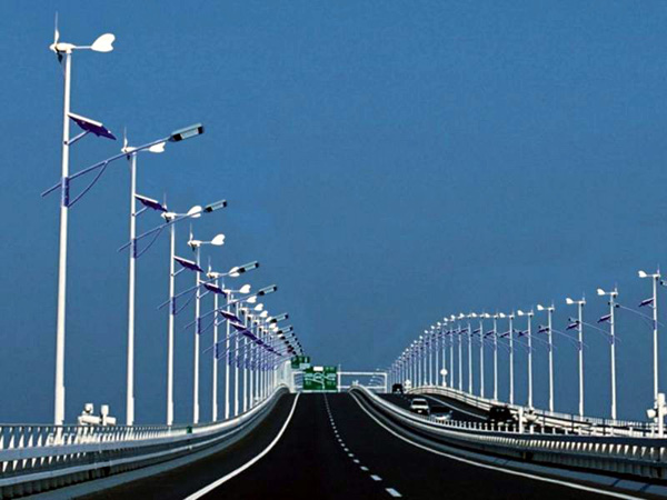 太阳能LED路灯散热技术(图1) 太阳能LED路灯散热技术(图1)