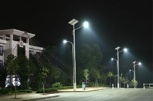 LED路灯时刻调整迎对市场的发展(图1) LED路灯时刻调整迎对市场的发展(图1)